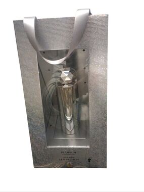 Bath & Body Works Platinum Silver Perfume, 3.4 Fl. Oz. Lights Up, NWT